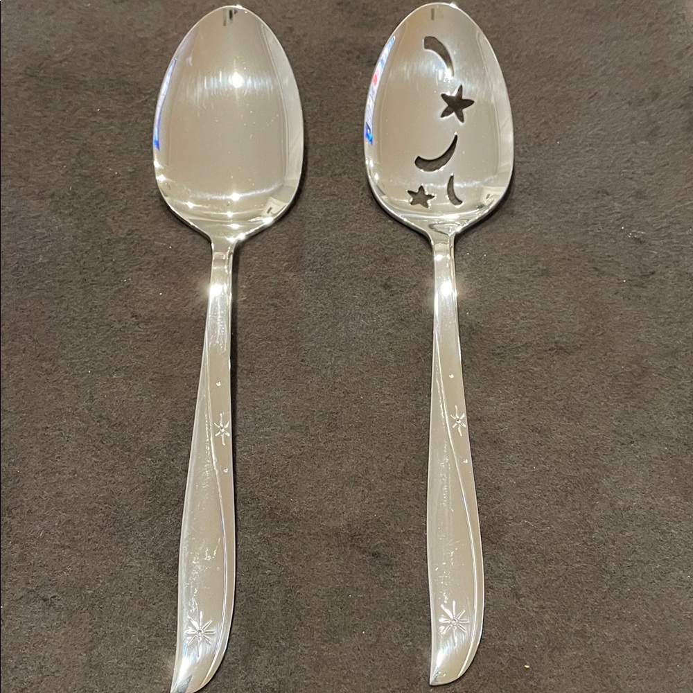 Vintage Oneida Community Twin Star Serving Spoons